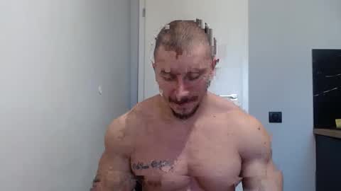  ------- SEX SHOW WITH GUYS AND GIRLS  MUSCLE SHOW online show from 01-09-25, 10:31