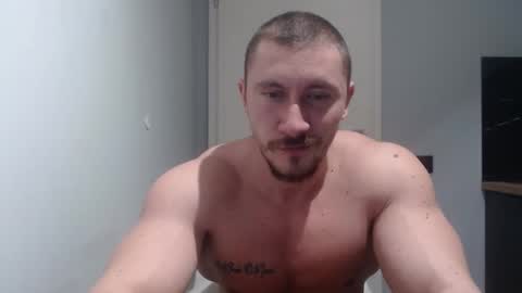  ------- SEX SHOW WITH GUYS AND GIRLS  MUSCLE SHOW online show from 03-11-25, 07:47