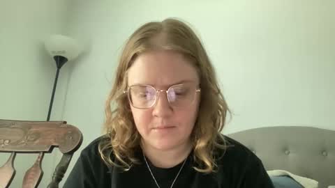 Snapshot of angeloflight273360 chatting on 02-17-26, 06:14 Angel of Light online show from 02-17-26, 06:14