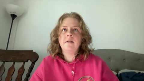 Snapshot of angeloflight273360 chatting on 02-25-26, 01:43 Angel of Light online show from 02-25-26, 01:43