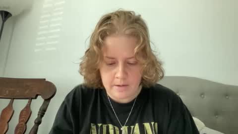 Snapshot of angeloflight273360 chatting on 03-06-26, 03:08 Angel of Light online show from 03-06-26, 03:08