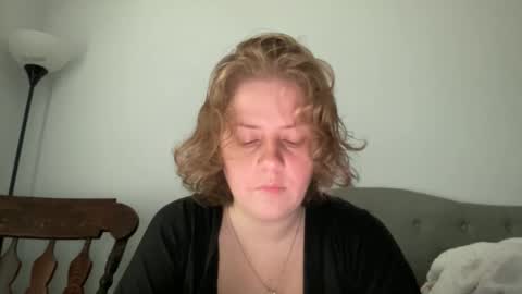Snapshot of angeloflight273360 chatting on 03-09-26, 12:53 Angel of Light online show from 03-09-26, 12:53
