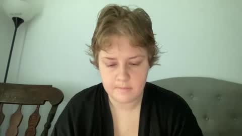 Snapshot of angeloflight273360 chatting on 04-23-26, 01:13 Angel of Light online show from 04-23-26, 01:13