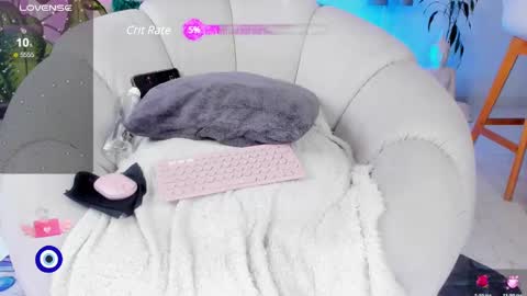 Snapshot of angelpeach_ chatting on 03-11-25, 05:02 Angel online show from 03-11-25, 05:02