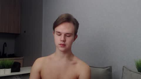 Angel online show from 12-04-25, 09:07