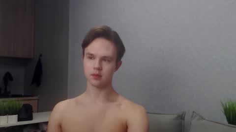 Snapshot of angelraaay chatting on 03-06-26, 10:34 Angel online show from 03-06-26, 10:34