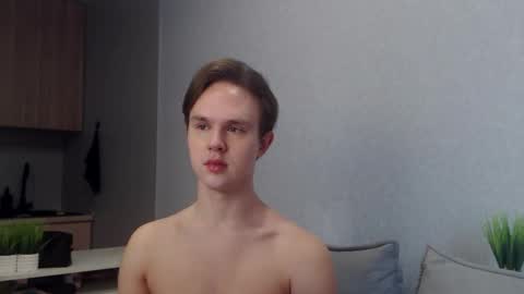 Snapshot of angelraaay chatting on 03-21-26, 10:42 Angel online show from 03-21-26, 10:42