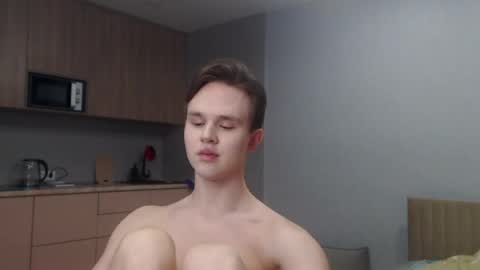 Angel online show from 05-14-26, 02:35