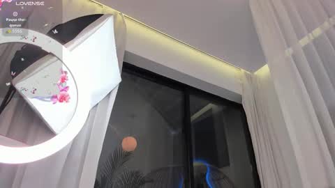 Angel Rosario online show from 11-05-25, 03:50