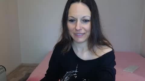 Giulia online show from 03-28-26, 11:21