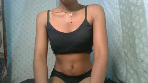 Snapshot of angeltta69 chatting on 11-16-25, 12:27 angeltta69 online show from 11-16-25, 12:27