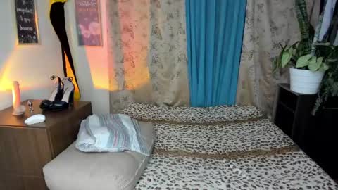 angelwhitte online show from 06-25-26, 12:54