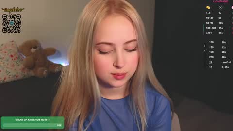 Snapshot of angelxloe chatting on 05-13-26, 12:19 Im Chloe i do FLASH BOOBS for new fan club online show from 05-13-26, 12:19