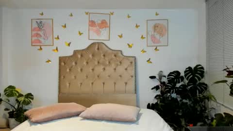 Anabella online show from 05-12-26, 12:08