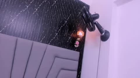 Snapshot of angie_will chatting on 10-15-25, 07:52 A N G I E. online show from 10-15-25, 07:52