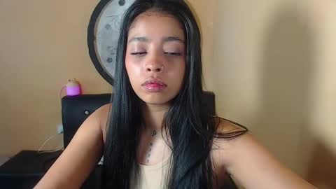 Angie y Andres online show from 03-11-25, 01:12