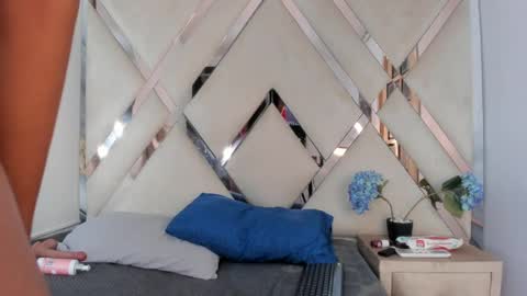 Snapshot of angiexht chatting on 04-15-26, 01:07 angiexht online show from 04-15-26, 01:07