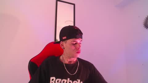 anhonymus online show from 09-23-25, 03:53