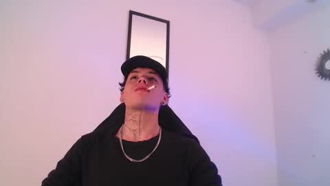 anhonymus online show from 09-25-25, 04:05