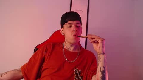 anhonymus online show from 09-26-25, 04:05