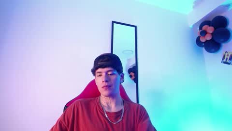 anhonymus online show from 10-21-25, 03:40