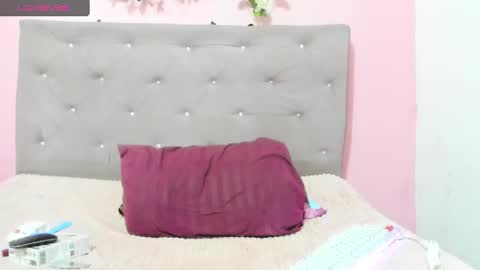 aniaross18 online show from 02-27-25, 01:59