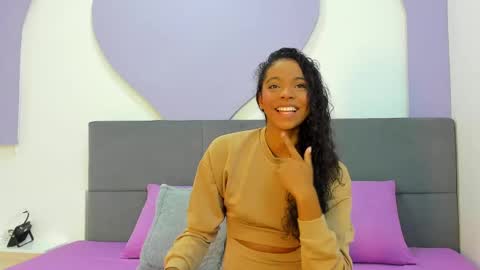 Snapshot of aniie_bby_4u chatting on 09-27-25, 02:38 Any online show from 09-27-25, 02:38