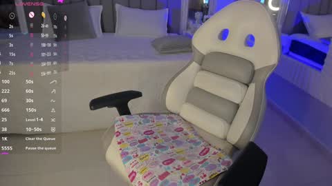 Maria online show from 12-18-24, 01:34