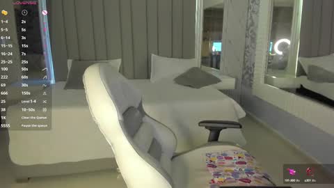 Maria online show from 02-12-25, 01:27