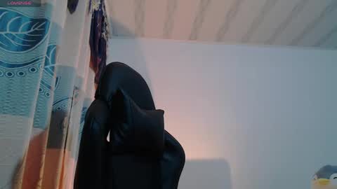 ANIIE  online show from 05-11-26, 02:45