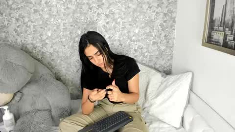 anika_h online show from 05-02-26, 01:05