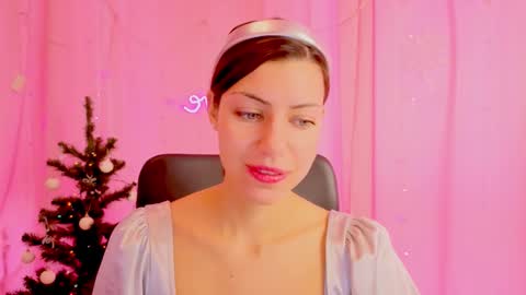 Anni online show from 12-15-25, 07:56