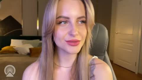 Snapshot of anita_blairr chatting on 04-24-26, 01:08 Anita online show from 04-24-26, 01:08