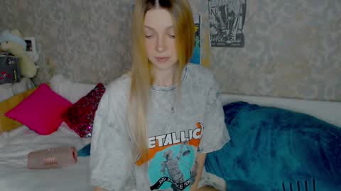 Snapshot of anita_moon_ chatting on 02-28-25, 01:37 anita_moon_ online show from 02-28-25, 01:37