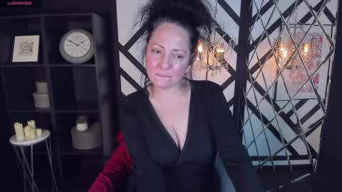 Snapshot of anita_muse chatting on 12-13-24, 09:09 Anita online show from 12-13-24, 09:09