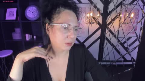 Snapshot of anita_muse chatting on 12-16-24, 06:10 Anita online show from 12-16-24, 06:10