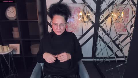 Snapshot of anita_muse chatting on 01-17-25, 12:10 Anita online show from 01-17-25, 12:10