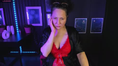 Snapshot of anita_muse chatting on 02-21-25, 03:23 Anita online show from 02-21-25, 03:23
