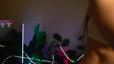 anita_von online show from 09-25-25, 06:06