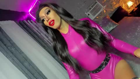 Snapshot of anitacruisze chatting on 01-23-25, 01:51 Miss Ann online show from 01-23-25, 01:51