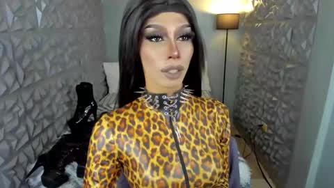 Snapshot of anitacruisze chatting on 03-03-25, 04:03 Miss Ann online show from 03-03-25, 04:03