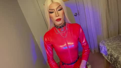 Snapshot of anitacruisze chatting on 09-09-25, 06:29 Miss Ann online show from 09-09-25, 06:29