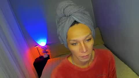 Snapshot of anitacruisze chatting on 10-02-25, 08:16 Miss Ann online show from 10-02-25, 08:16