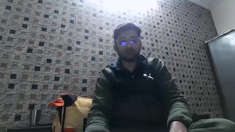 Slave looking for Mistress online show from 01-20-25, 05:59