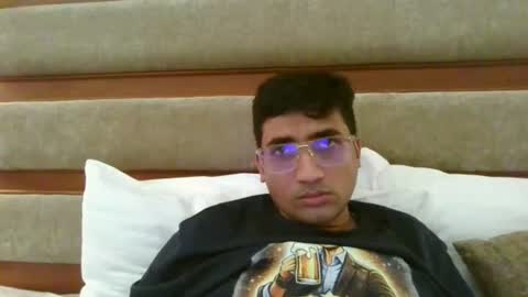 Snapshot of ankur1722 chatting on 07-10-26, 06:32 Slave looking for Mistress online show from 07-10-26, 06:32