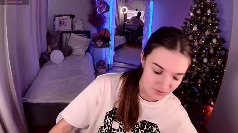 ann_woood online show from 02-28-26, 08:26