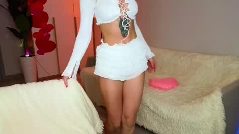 anna__herrera online show from 02-17-26, 09:54