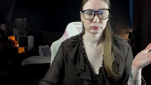 Snapshot of anna_belle3 chatting on 03-31-26, 03:08 AnnaThe next stream is tomorrow online show from 03-31-26, 03:08
