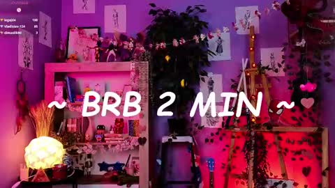 Snapshot of anna_bloom_ chatting on 02-13-25, 07:31 Violett online show from 02-13-25, 07:31