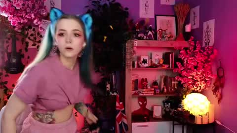 Snapshot of anna_bloom_ chatting on 03-04-25, 04:20 Violett online show from 03-04-25, 04:20